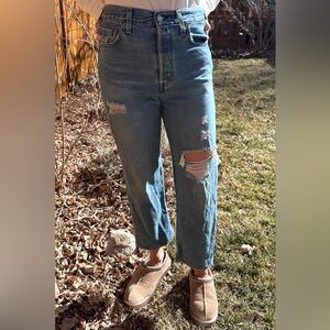 Levi’s distressed Ribcage Straight Ankle Jeans